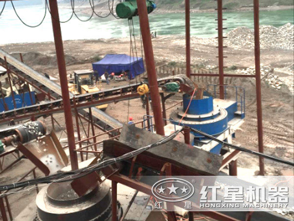 制砂生產線上的制砂機 制砂生產線上的制砂機