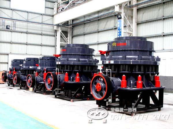 圓錐破碎機廠家的生產車間