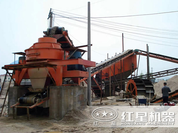 作業中的環保型制砂機