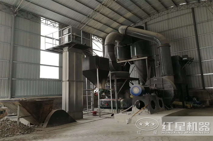 重晶石磨粉現場實拍圖二 重晶石磨粉現場實拍圖二