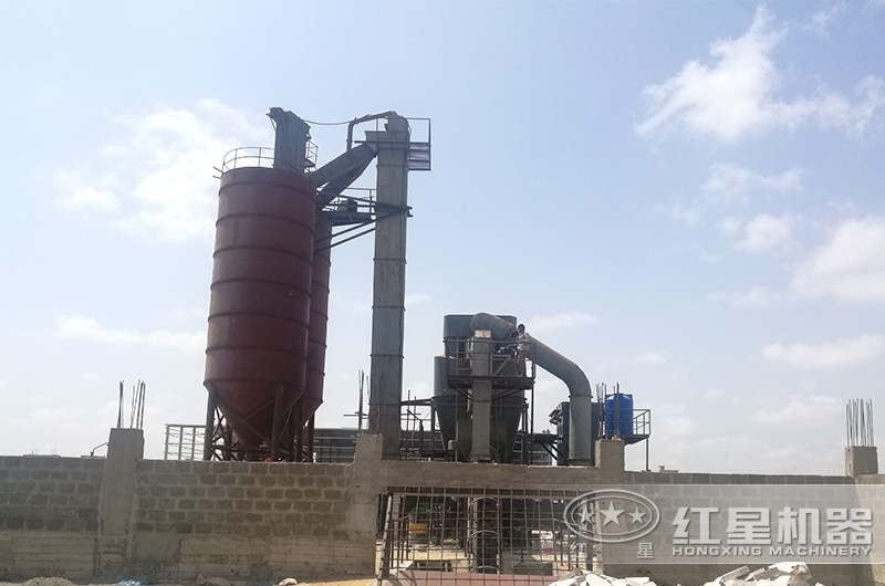 方解石磨粉生產線實拍圖2