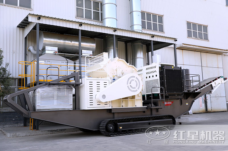 移動(dòng)式細(xì)碎制砂機(jī)廠區(qū)實(shí)拍 移動(dòng)式細(xì)碎制砂機(jī)廠區(qū)實(shí)拍