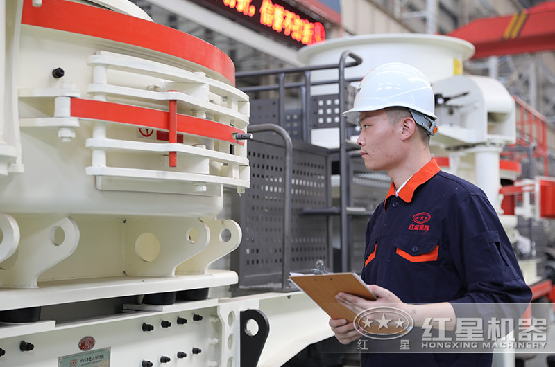 紅星技術人員對每一道工序都認真負責 紅星技術人員對每一道工序都認真負責