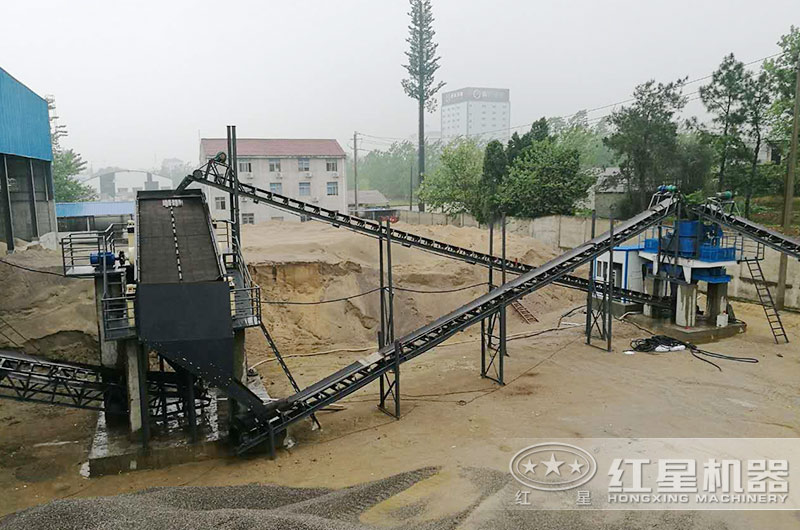 時產100噸河卵石制砂生產現場 時產100噸河卵石制砂生產現場