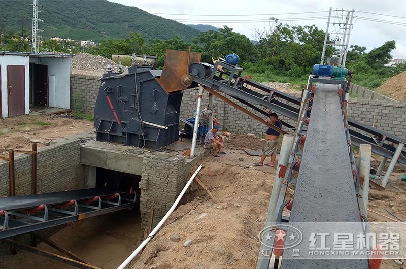 大理石邊角料破碎加工現場 大理石邊角料破碎加工現場