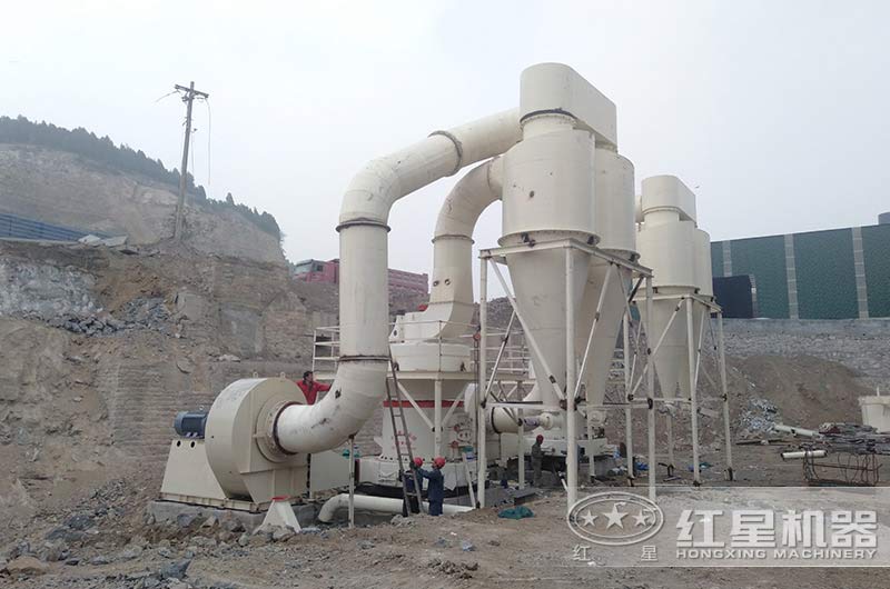 粉磨設備加工重晶石生產現場