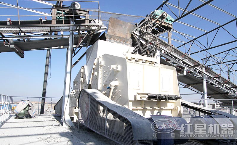 反擊破制砂現(xiàn)場 反擊破制砂現(xiàn)場