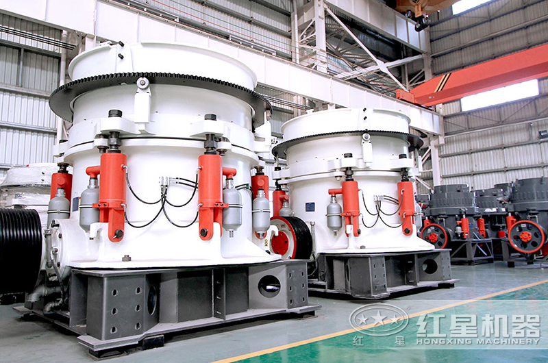 圓錐破碎機車間實拍圖 圓錐破碎機車間實拍圖