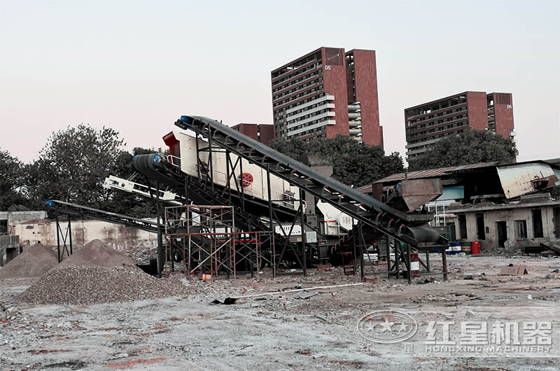 移動式破碎機現場 移動式破碎機現場