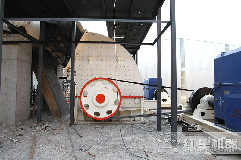 重錘式破碎機在生產線中的應用 重錘式破碎機在生產線中的應用