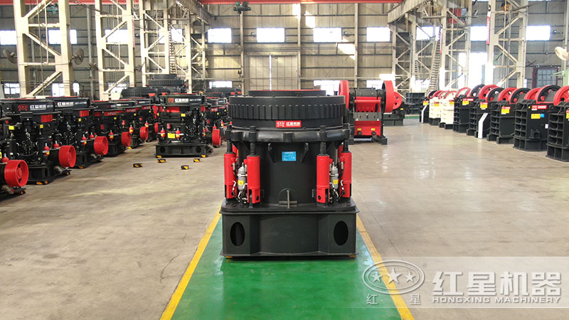 300型圓錐破碎機近景實拍 300型圓錐破碎機近景實拍