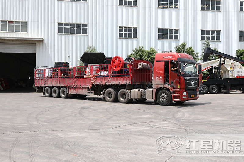 紅星機器小鄂破車間發(fā)貨 紅星機器小鄂破車間發(fā)貨